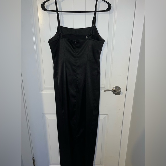 Vintage black embroidered gown - Picture 4 of 4
